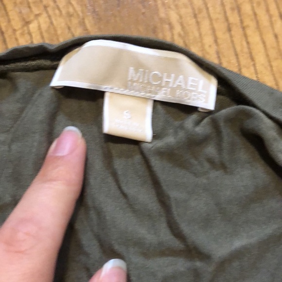 FINAL Michael Kors layered blouse - Picture 5 of 9